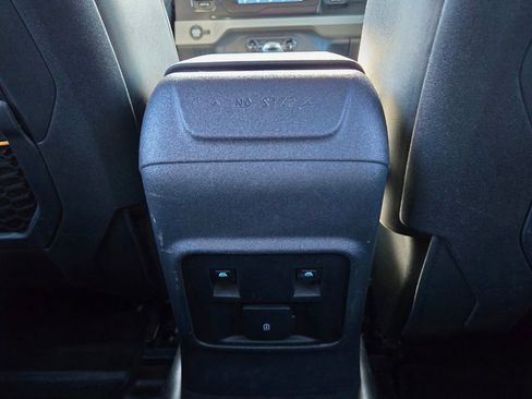 Used 2021 Ford Bronco Badlands image 39