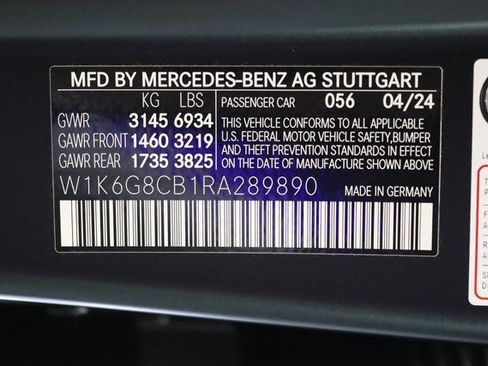 Used 2024 Mercedes-Benz S 63 AMG S w/ Carbon Fiber Exterior Package image 36