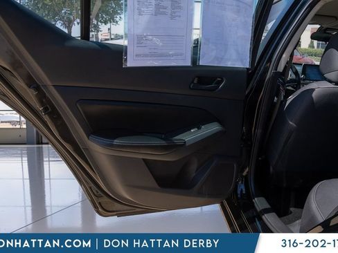 Used 2025 Nissan Altima 2.5 SV FWD image 20
