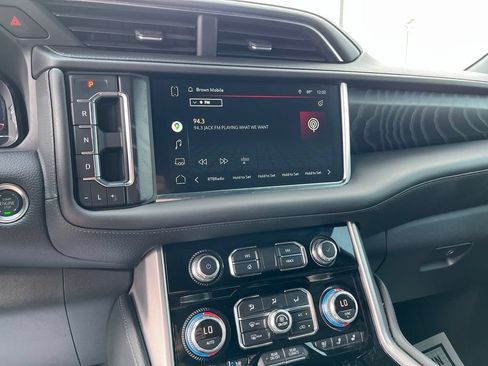 Used 2022 GMC Yukon Denali AWD/4WD image 27