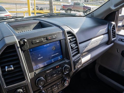 Used 2021 Ford F250 XLT w/ XLT Value Package image 27