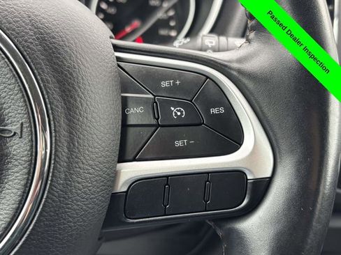 Used 2018 Jeep Compass Latitude w/ Cold Weather Group image 14