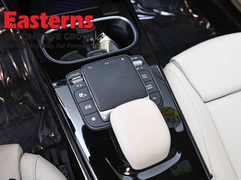Used 2023 Mercedes-Benz CLA 250 4MATIC image 14