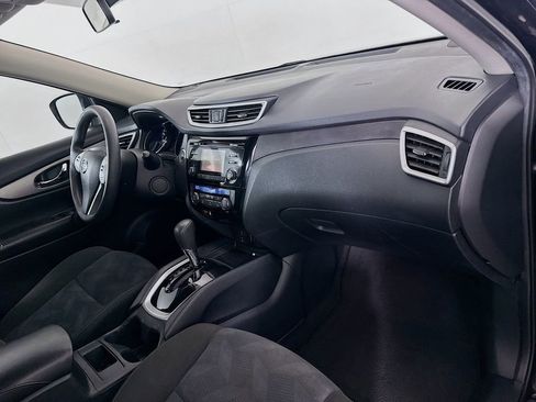 Used 2016 Nissan Rogue SV FWD image 28