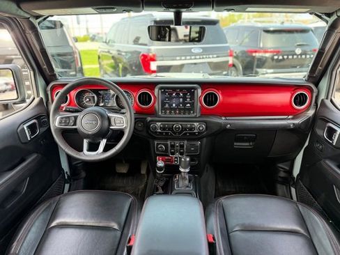 Used 2023 Jeep Gladiator Rubicon w/ Dual Top Group AWD/4WD image 2