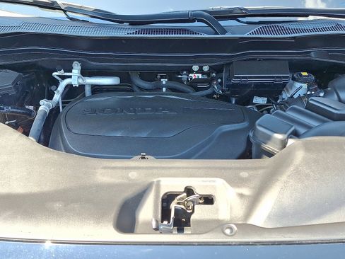 Certified 2023 Honda Passport TrailSport image 31