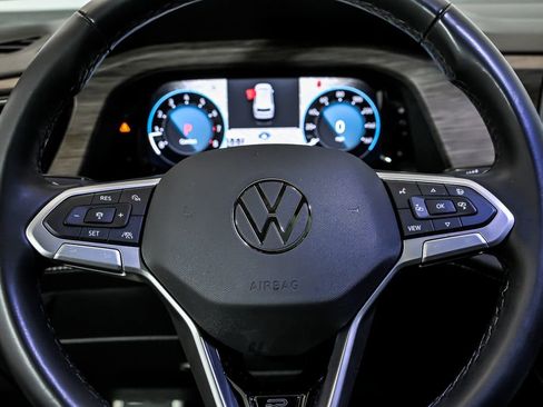 Used 2025 Volkswagen Atlas SEL Premium R-Line AWD/4WD image 20
