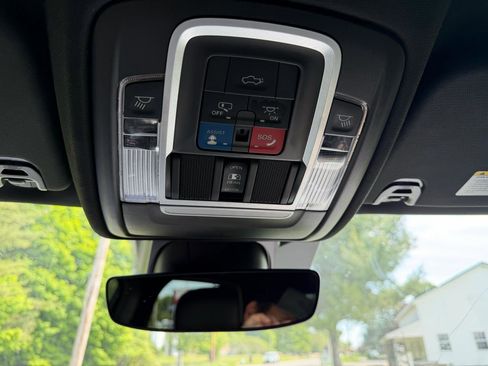 Used 2020 RAM 1500 Limited AWD/4WD image 42