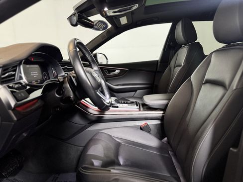 Used 2021 Audi Q8 Premium Plus image 17