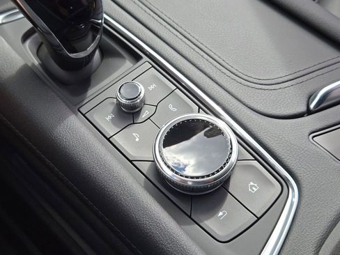 New 2025 Cadillac XT5 Luxury w/ LPO, Red Accent Package image 32