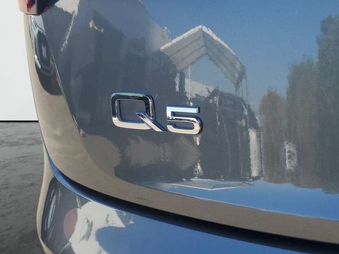 Used 2022 Audi Q5 e Prestige w/ Prestige Package AWD/4WD image 7