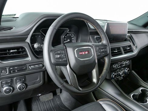 Used 2021 GMC Yukon XL AT4 w/ Technology Package AWD/4WD image 4