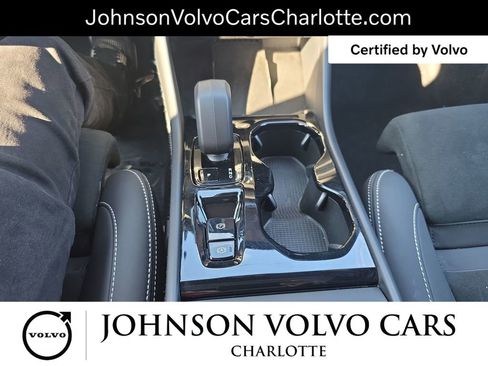 Certified 2025 Volvo XC40 B5 Plus image 26