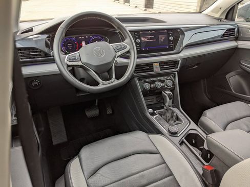 Used 2024 Volkswagen Taos SEL image 12