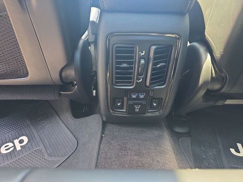Used 2018 Jeep Grand Cherokee Trackhawk w/ Trailer Tow Group IV AWD/4WD image 42