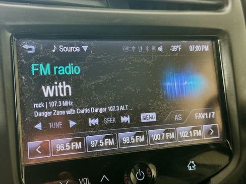 Used 2016 Chevrolet Trax LT w/ LT Sun and Sound Package image 15