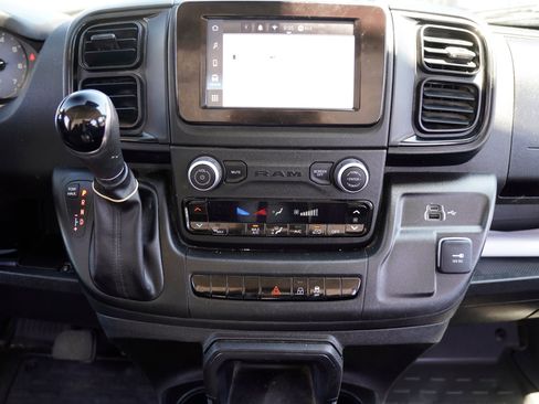 Used 2023 RAM ProMaster 2500 FWD image 31