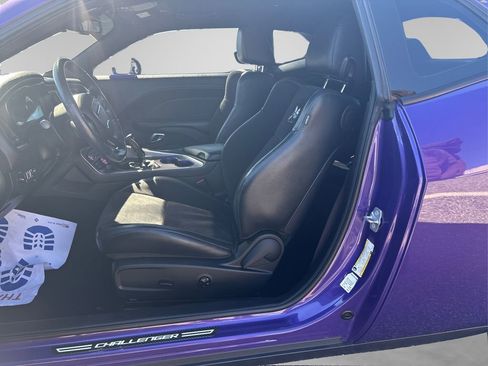 Used 2019 Dodge Challenger R/T Scat Pack w/ Shaker Package image 9