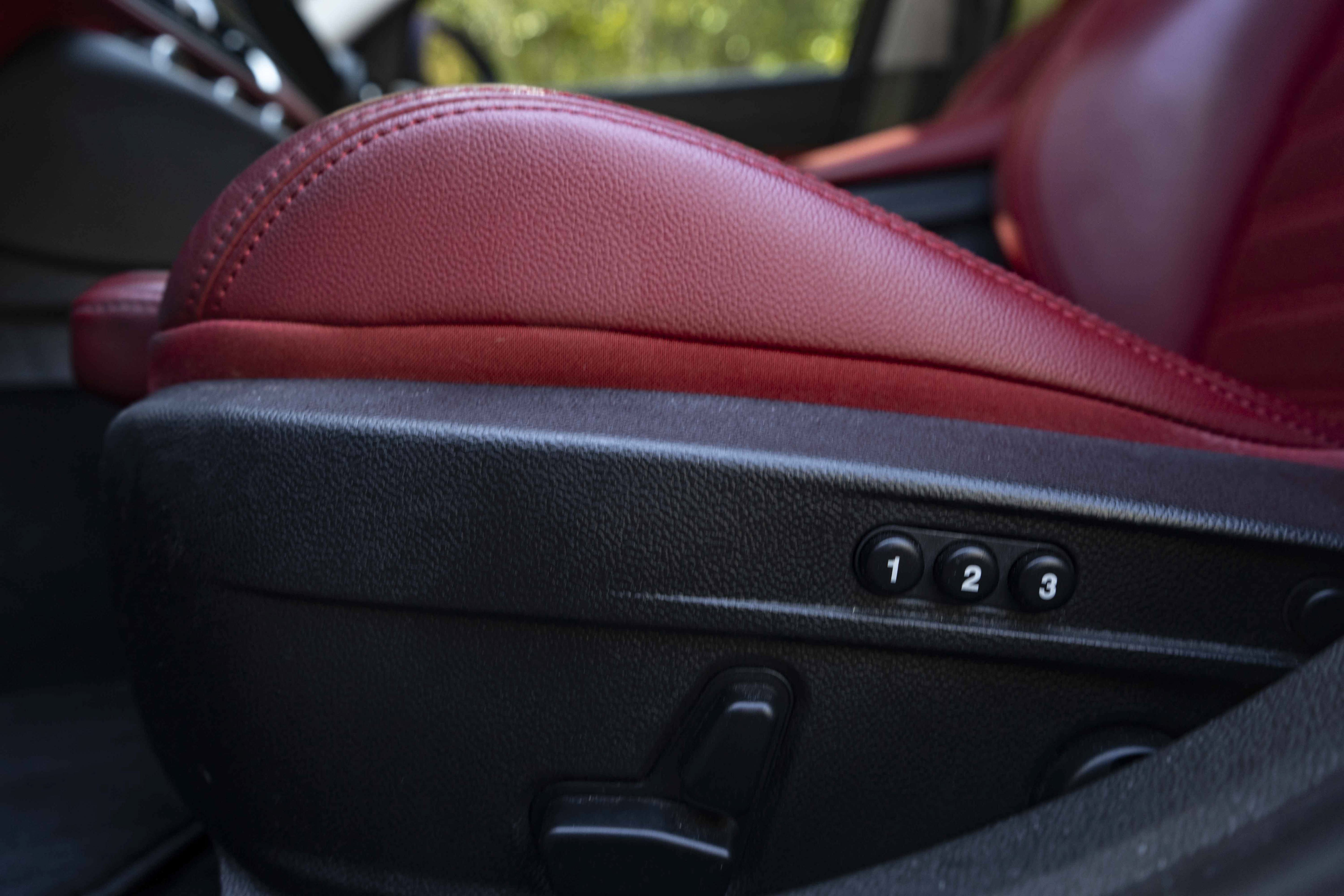 Used 2019 Alfa Romeo Giulia Ti Sport w/ Quick Order Package 22U Sport RWD image 41