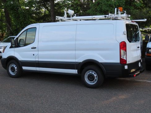 Used 2015 Ford Transit 150 130 Low Roof RWD image 3