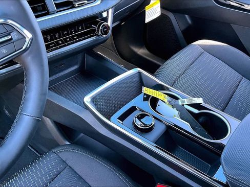 New 2026 Chevrolet Equinox LT w/ Midnight Edition image 8