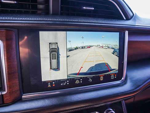 Used 2023 GMC Yukon XL Denali Ultimate image 24