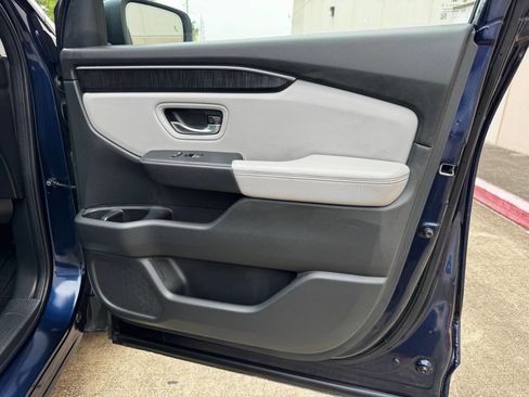 Used 2023 Honda Pilot Elite image 22