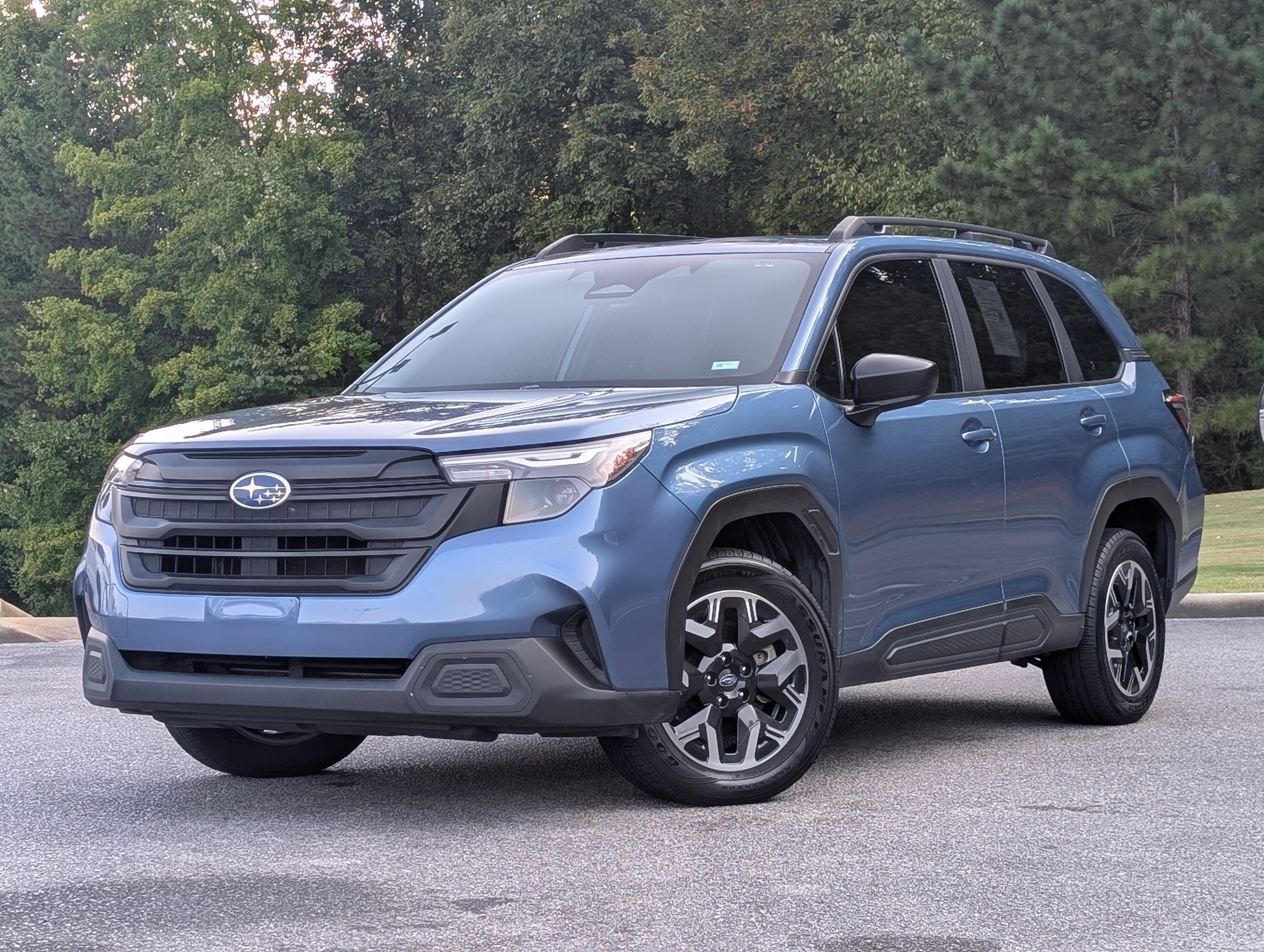 Used 2025 Subaru Forester AWD/4WD image 4