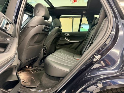Used 2019 BMW X5 xDrive40i w/ M Sport Package AWD/4WD image 23