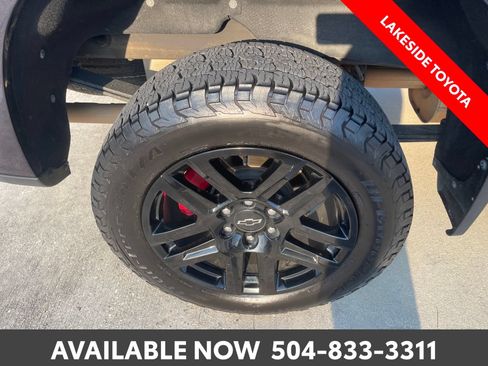 Used 2022 Chevrolet Silverado 1500 LT Trail Boss w/ LT Trail Boss Premium Package AWD/4WD image 11