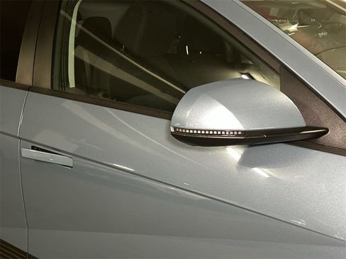 Used 2024 Hyundai Ioniq 5 SEL image 10