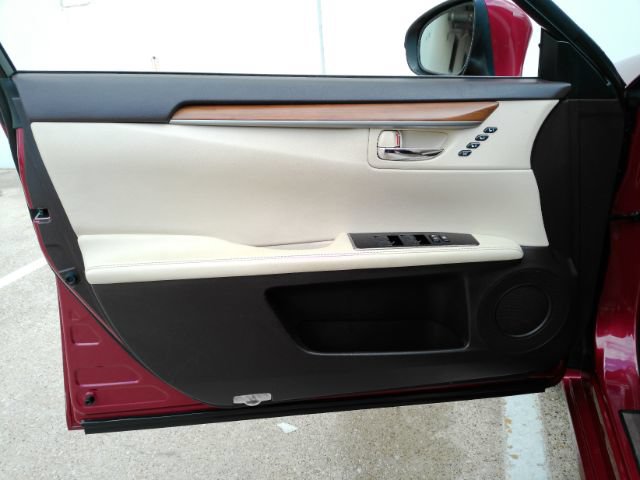 Used 2016 Lexus ES 350 w/ Luxury Package w/Wood Trim FWD image 11