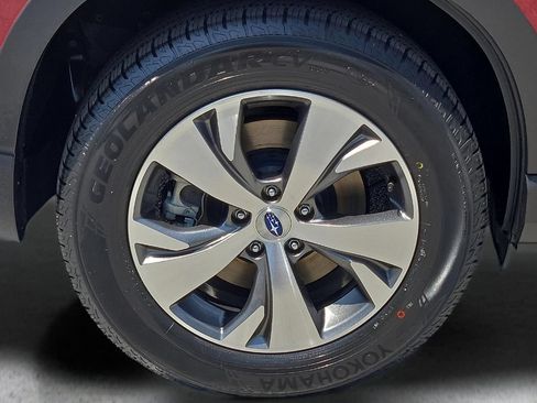 Certified 2024 Subaru Ascent Premium w/ Convenience Package AWD/4WD image 8