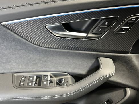 New 2026 Audi RS Q8 performance image 10