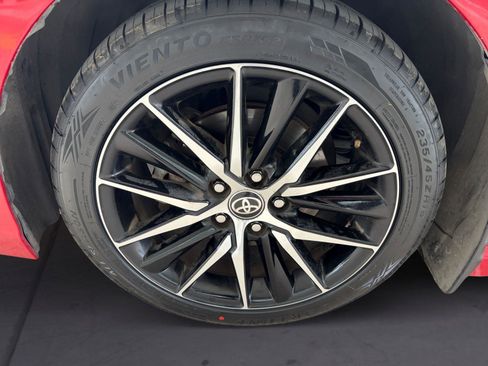 Used 2024 Toyota Camry SE image 14