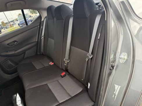Used 2025 Nissan Sentra SV FWD image 10