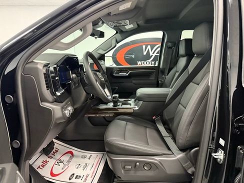 New 2026 GMC Sierra 1500 Elevation w/ Elevation Premium Package AWD/4WD image 13