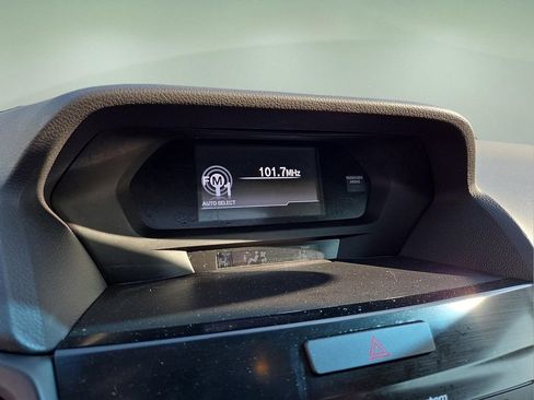 Used 2013 Acura ILX w/ Premium Package image 19