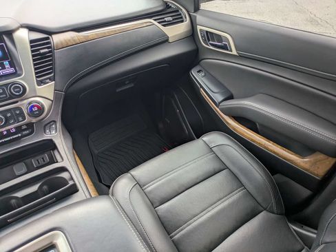 Used 2019 GMC Yukon Denali RWD image 18
