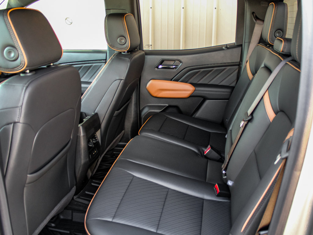 New 2026 GMC Canyon AT4 w/ AT4 Premium Package AWD/4WD image 24