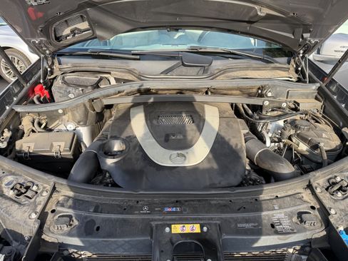 Used 2012 Mercedes-Benz GL 450 4MATIC image 14