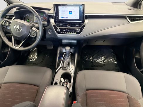 Used 2025 Toyota Corolla SE FWD image 12