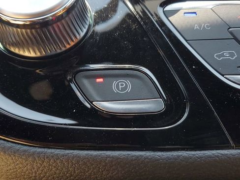 New 2026 Chrysler Pacifica Pinnacle FWD image 29