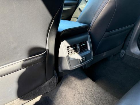 Used 2019 Toyota Avalon XSE image 31