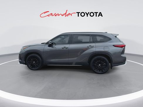Used 2023 Toyota Highlander XSE image 5
