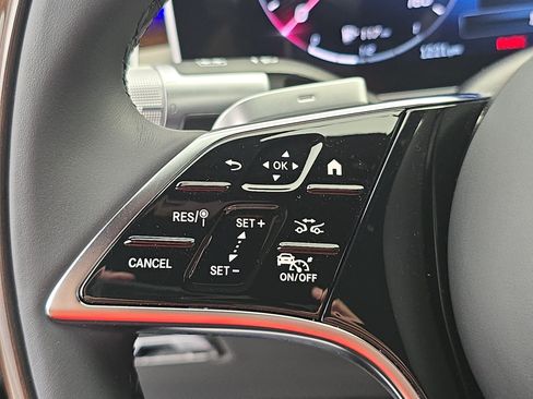 Certified 2024 Mercedes-Benz S 580 4MATIC Sedan w/ Warmth & Comfort Package image 17