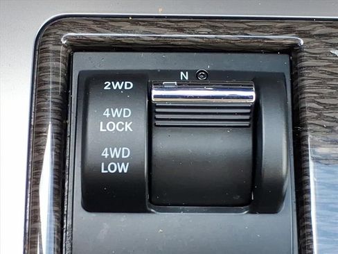 Used 2012 Jeep Liberty Limited Jet AWD/4WD image 17