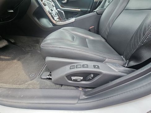 Used 2015 Volvo S60 T5 Premier w/ Climate Package FWD image 8