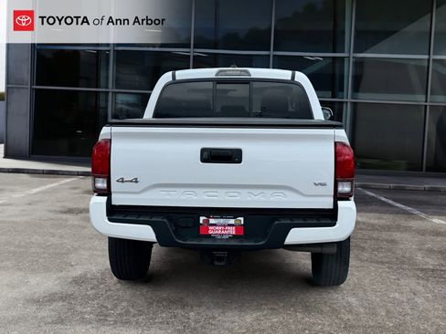 Used 2023 Toyota Tacoma SR image 9