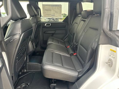 New 2026 Ford Bronco Badlands w/ Sasquatch Package AWD/4WD image 25
